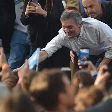 La receta de Máximo Kirchner para su "equilibrio social": subir impuestos