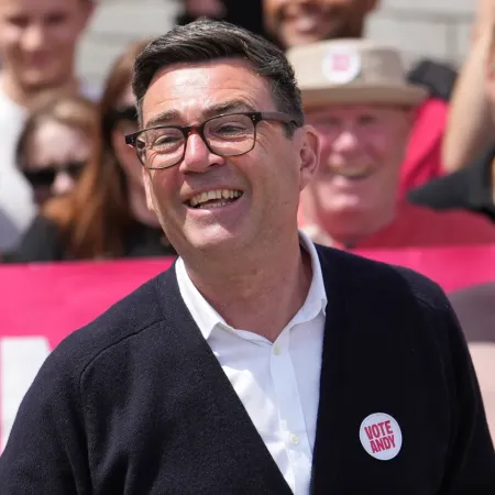 Andy Burnham emerge como favorito para suceder a Starmer en Reino Unido