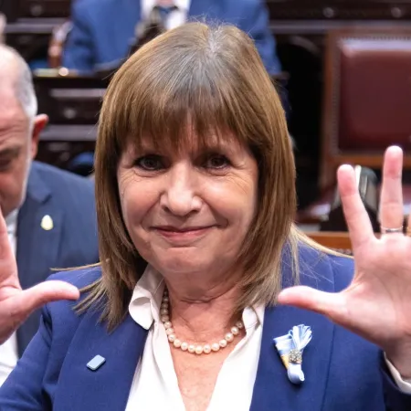 Un proyecto de 2010 firmado por Bullrich dejaría a Adorni al borde de la interpelación