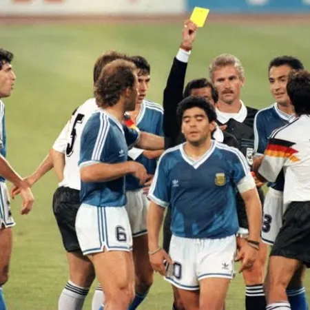 Un verano italiano, el tobillo imposible, los penales y la hiperinflación