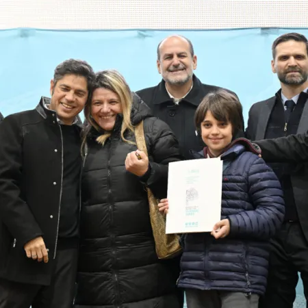Kicillof desafió a Milei en Bahía Blanca: “Seguimos invirtiendo donde Nación se retiró”
