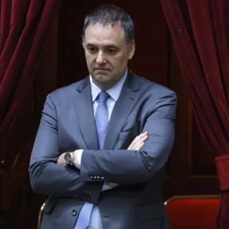 Senado: el oficialismo frena la interpelación a Adorni y gana aire político