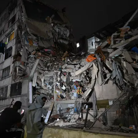 Venezuela bajo emergencia: suben los muertos y buscan a miles de desaparecidos tras los terremotos