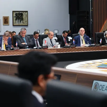 Visas diplomáticas, Serbia y Malvinas: la doble señal que lanzó Panamá en la OEA