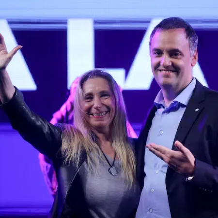 Renunció Adorni: el mensaje de Karina Milei, la primera en despedirlo