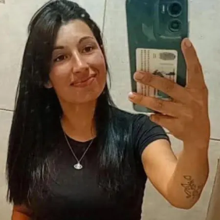 Qué investiga la Justicia tras la muerte de una joven que denunció a su pareja por violencia