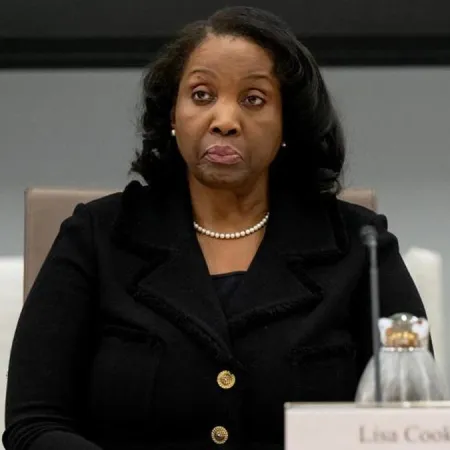 Corte Suprema de Estados Unidos protege a Lisa Cook y frena a Donald Trump