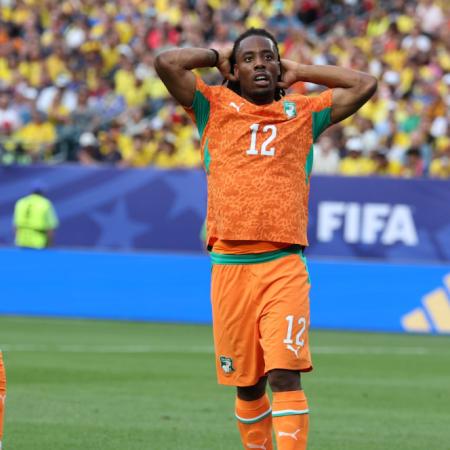 Elye Wahi, jugador de Costa de Marfil, fue detenido antes de viajar al Mundial