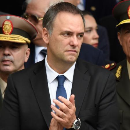 El audio que hunde a Adorni: qué le mandó al contratista antes de que declare