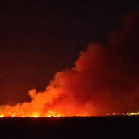 El fuego no da tregua en Cafayate: el incendio que amenaza una zona clave de Salta