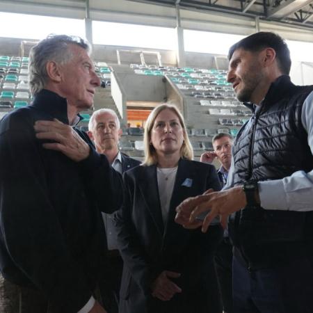 Macri desembarcó en Santa Fe y 'bendijo' a Pullaro: qué significa para 2027