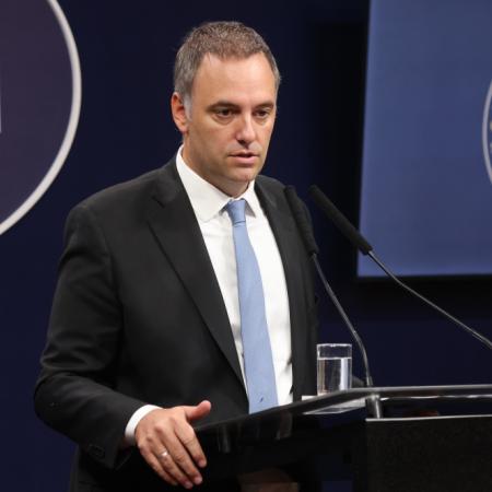 Manuel Adorni anunció un nuevo protocolo del INASE para controlar semillas protegidas