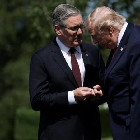 Donald Trump aseguró que Keir Starmer renunciará y agitó la crisis británica