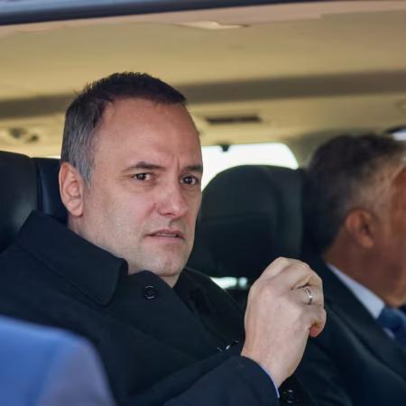 Milei empuja a Adorni a mostrar su patrimonio antes del 15 de junio