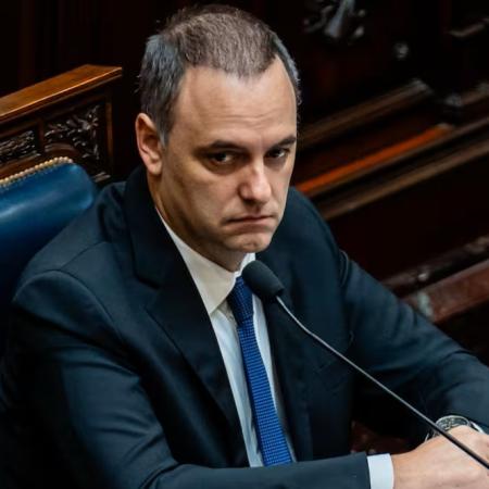 PRO endurece su postura y crecen los chispazos políticos alrededor de Adorni