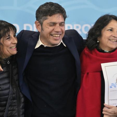 La estrategia de Kicillof para ganar tiempo: obras, agenda territorial y cero candidaturas