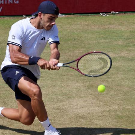 Francisco Cerúndolo logra una remontada épica y jugará la final en Queen’s