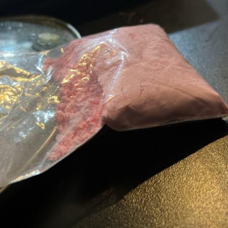 Lo frenaron por un sospechoso intercambio y descubrieron un cóctel de drogas adulteradas