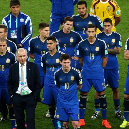 Argentina estuvo cerca de la gloria, pero Alemania ganó con polémica