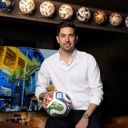 La historia de Carlos Abriata, el argentino detrás de las entradas del Mundial