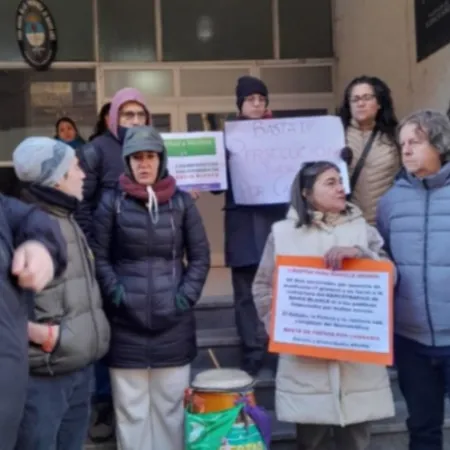 Una detenida, una visita del Frente de Izquierda y presión para cambiar la ley de drogas