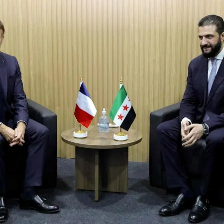 Por qué la visita de Macron a Siria marca un giro histórico tras la caída de Assad