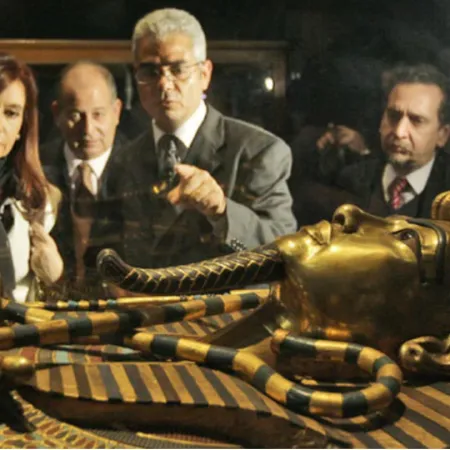 Argentina-Egipto: el día que Cristina Kirchner prometió traer a Tutankamón