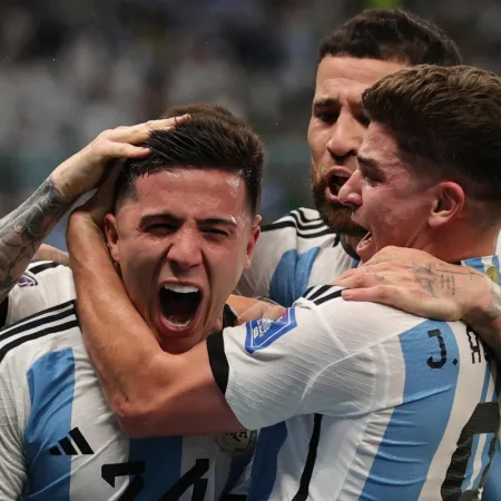 Argentina resurge y los tuits de estrellas deportivas celebran su triunfo agónico