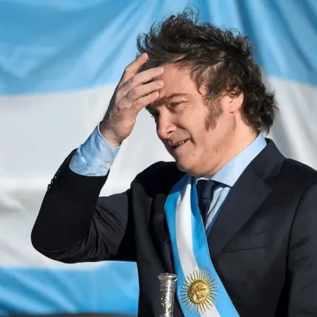 Con gobernadores en Tucumán, Milei busca destrabar leyes que vienen trabadas