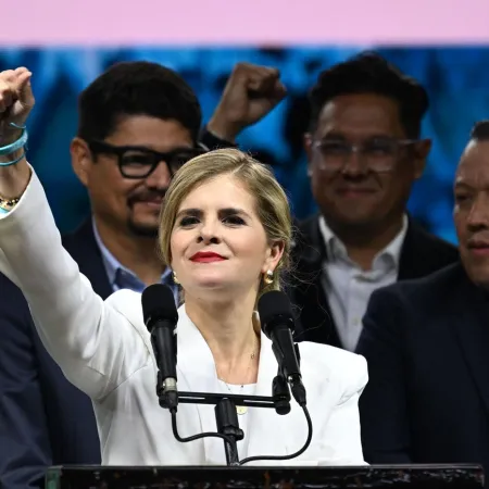 Laura Fernández exige cambios a la Corte Suprema por el avance narco en Costa Rica