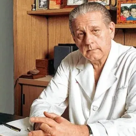Día de la Medicina Social: el legado de Favaloro que sigue mejorando la salud pública