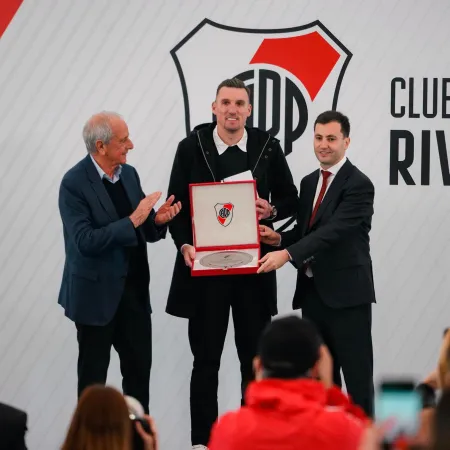 La emotiva despedida de Franco Armani junto a Di Carlo y D'Onofrio tras su salida de River
