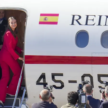 Dos aviones para una Corona: por qué Felipe VI y Leonor viajaron separados