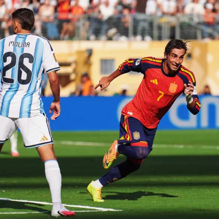 Quién es Ferran Torres, el "Tiburón" que le hizo el gol a Argentina
