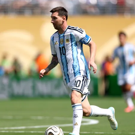 Funcionario de Milei fulminó a Molina y Enzo Fernández: pidió un 2030 sin Messi
