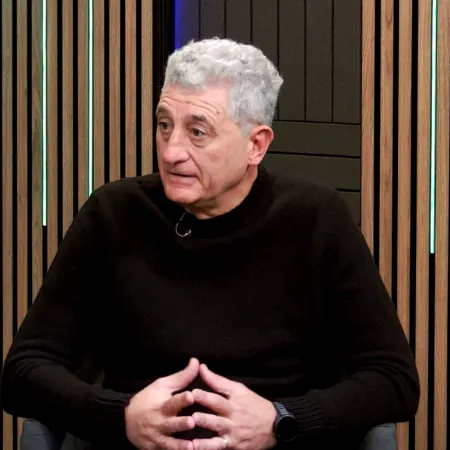 Barrera reclamó a Santilli reactivar obras y pidió internas en el PJ para definir el 2027