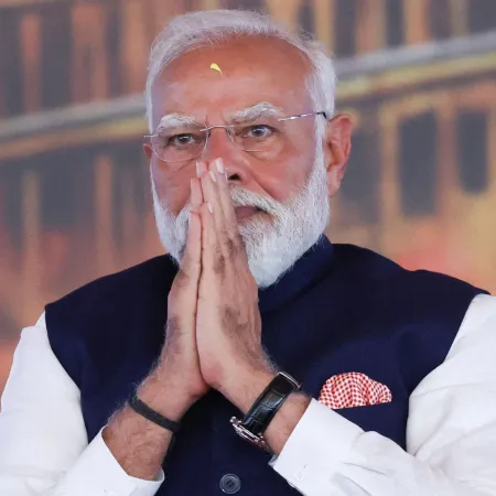 Narendra Modi enfrenta a Rahul Gandhi por la crisis del NEET en India