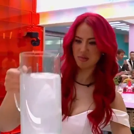El blooper viral de Flor Vigna en su debut en La casa de los famosos de México