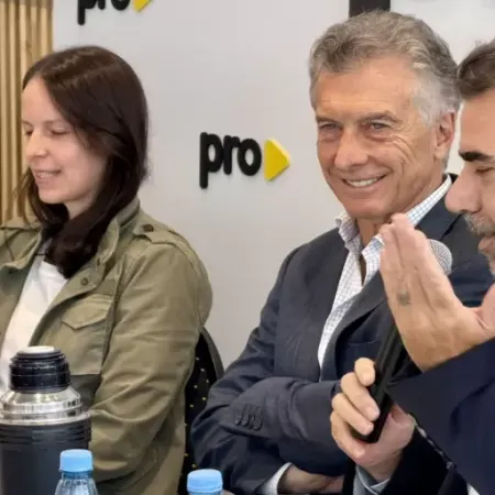 Kicillof y el PRO chocan por una ley que puede dejar afuera a varios jefes comunales