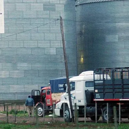 Feroz pelea gremial en una planta de Cargill tiene en vilo a un pueblo bonaerense