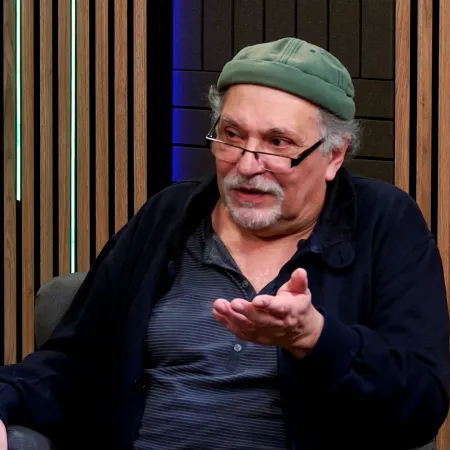 Julio Spina: "La Triple A fue la banda telonera de la dictadura militar"