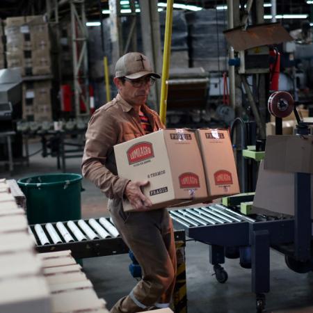 Alarma en la industria: la producción metalúrgica cayó 4,6% y sigue sin recuperarse