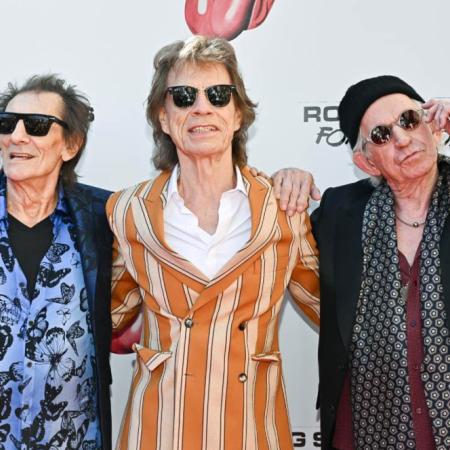 Mick Jagger y Ronnie Wood presentan Foreign Tongues con un show íntimo en Londres
