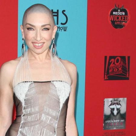 La estrella de American Horror Story fan de la Selección Argentina y la Mona Jiménez