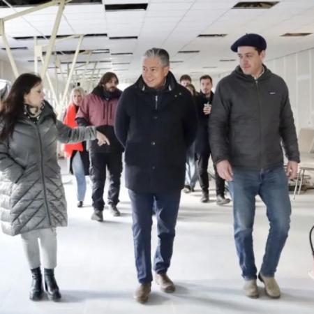 Figueroa desembarca en San Martín de los Andes con obras y un mensaje político propio