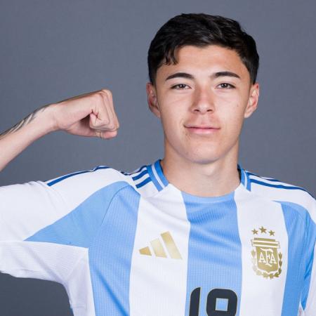 River va por Tobías Andrada, la joya de Vélez: quién es y cuánto vale su pase