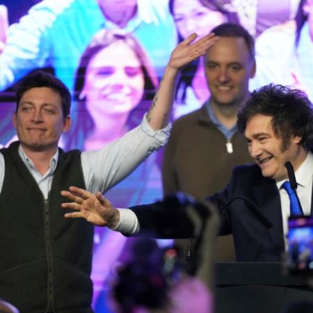 Revelaron que Santiago Caputo convenció a Milei de una decisión histórica