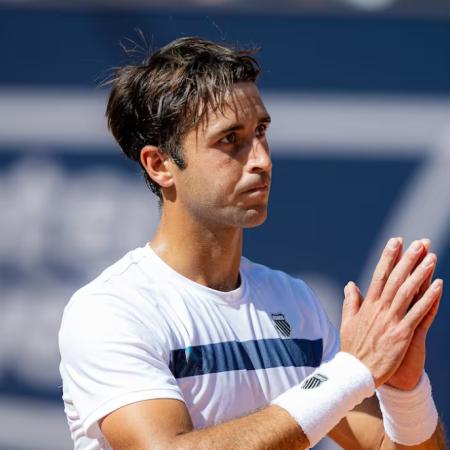 Etcheverry no pudo con Bublik y quedó a las puertas de la final en el ATP de Kitzbühel