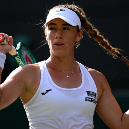 Solana Sierra rozó la hazaña ante Coco Gauff pero cayó en un vibrante duelo en Wimbledon