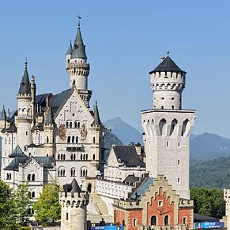 Neuschwanstein: el refugio de Luis II que inspiró el castillo de Disney